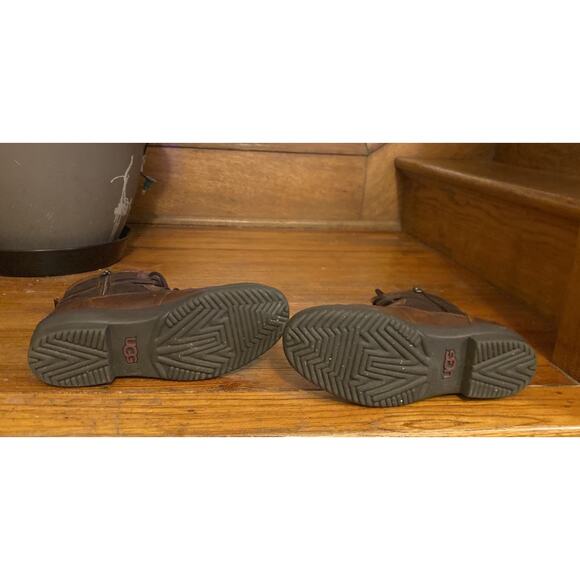 UGG Women's Kesey Chestnut Brown Leather Waterproof Boots 1005264 Women’s 8 - Picture 9 of 9